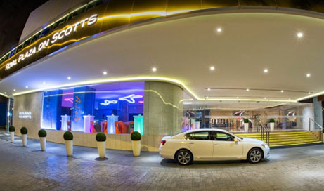 Royal Plaza on Scotts